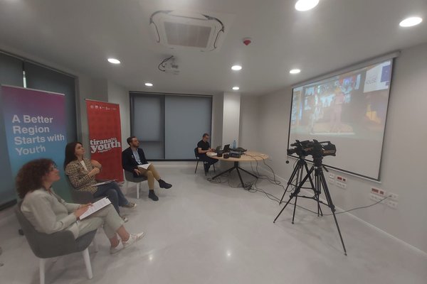 Хибридни настани зима / пролет 2022